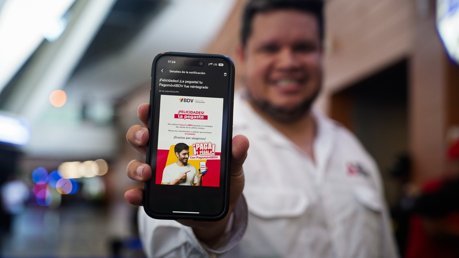 El BDV premia a más de 4.550 clientes con la promoción “Paga y Pégala”